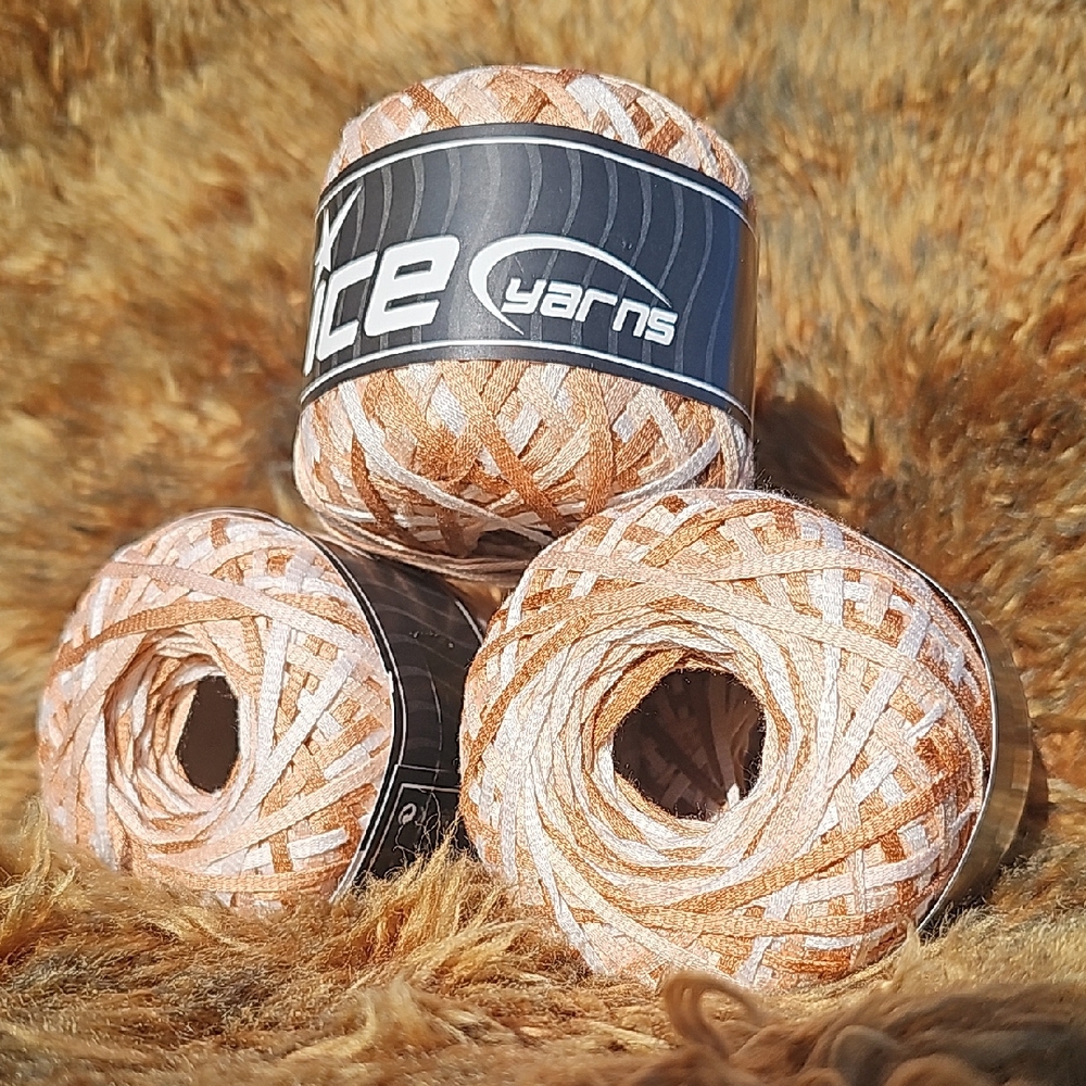 Ice Yarns Brown and White Yarn Set